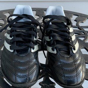 Adidas Boys Cleats Black White Size 11.5